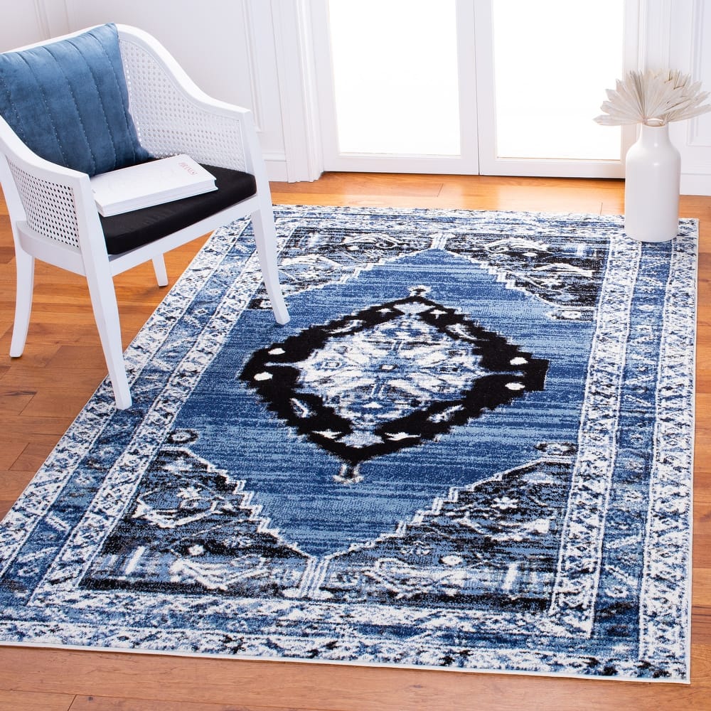 SAFAVIEH Vintage Hamadan Lucile Traditional Medallion Rug