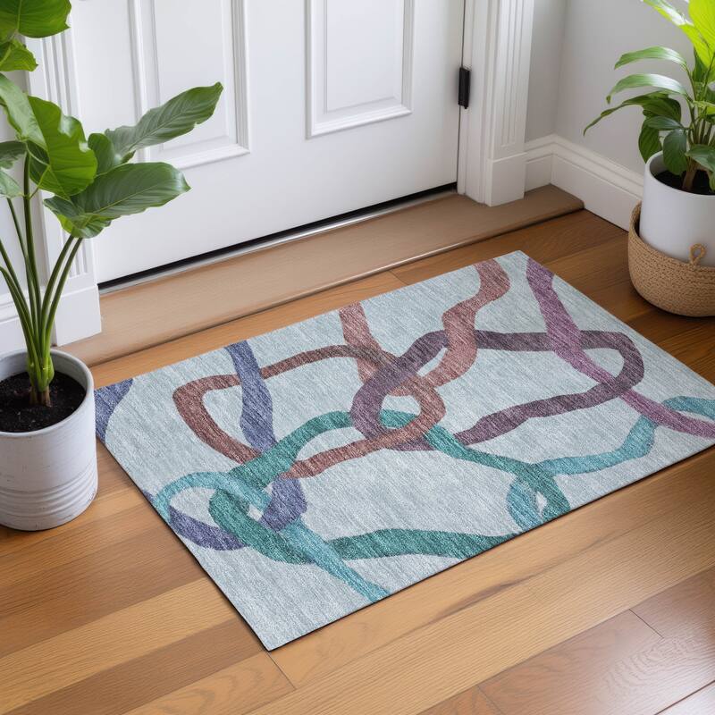 Machine Washable Indoor/ Outdoor Abstract Links Chantille Rug