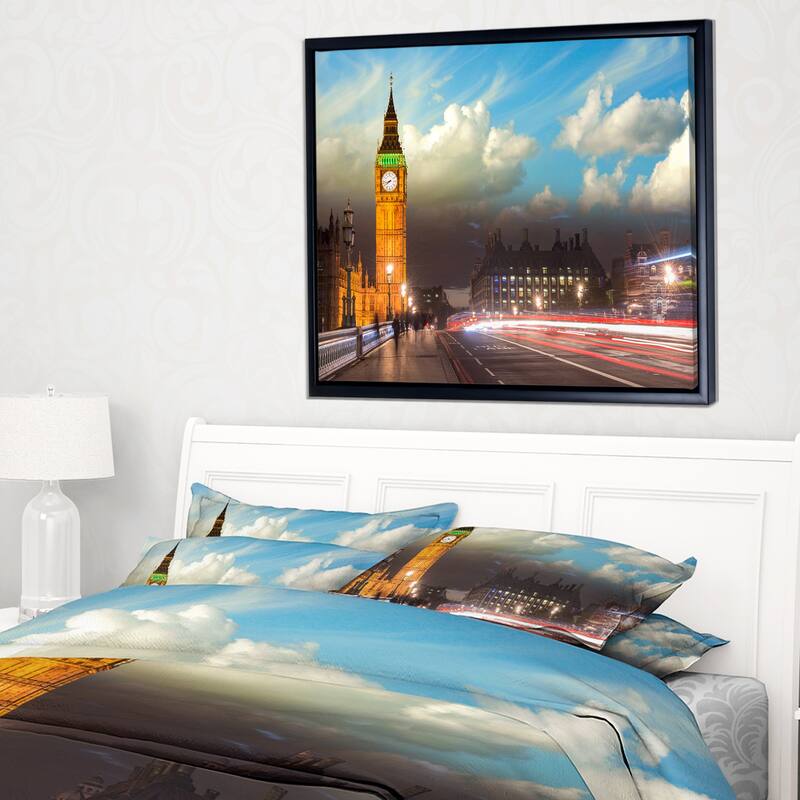 Designart "Big Ben UK from Westminster Bridge" Large Cityscape Photo Framed Canvas Print