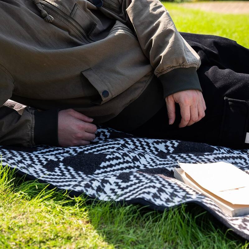 Wool Blanket Camping Blanket, Washable Large Throw Blanket, Warm