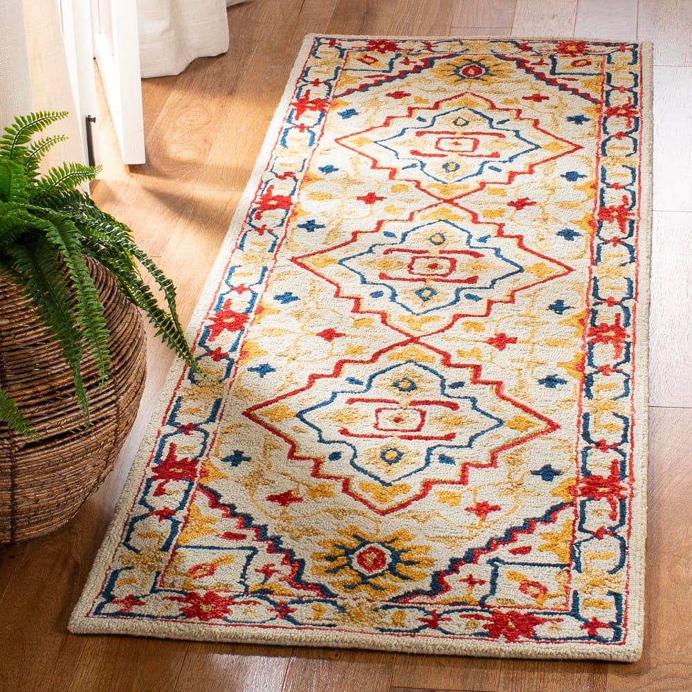SAFAVIEH Handmade Aspen Haydee Boho Wool Rug