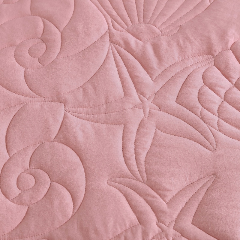 Caribbean Joe Solid Shell Outline Quilt Set