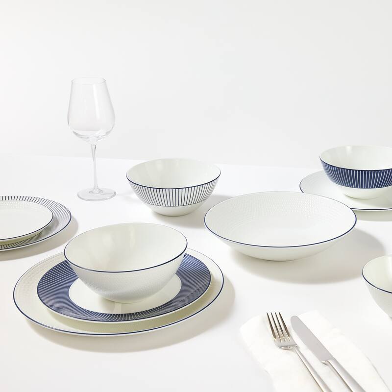 Wedgwood Gio Blue Pasta Bowl 9in, Blue Line