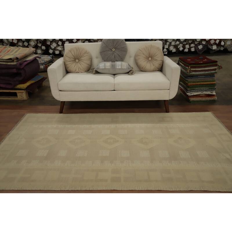 Hand Woven Oriental 100% Wool Carpet Southwestern Tribal Beige & Ivories Kilim Area Rug - 8' 0'' X 4' 8''