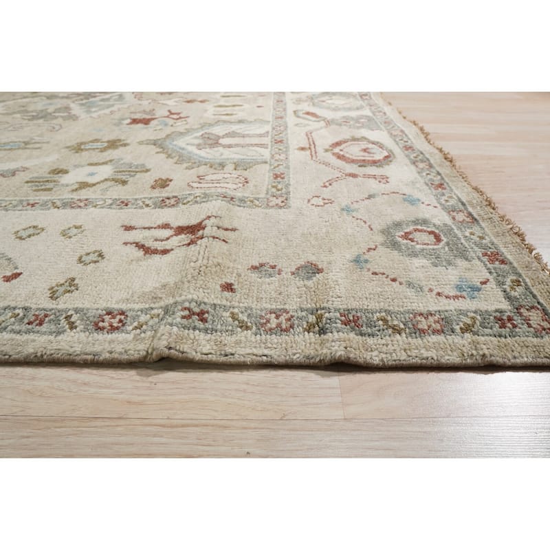 Hand-Knotted Wool Oushak Rug, 8' x 10', Ivory Area Rug, Elegant Soft Texture for Home Interiors - L