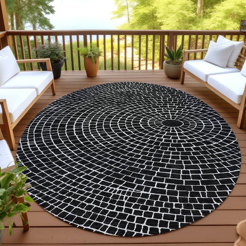 Machine Washable Indoor/ Outdoor Modern Gravity Chantille Rug - Black - 8' x 8'