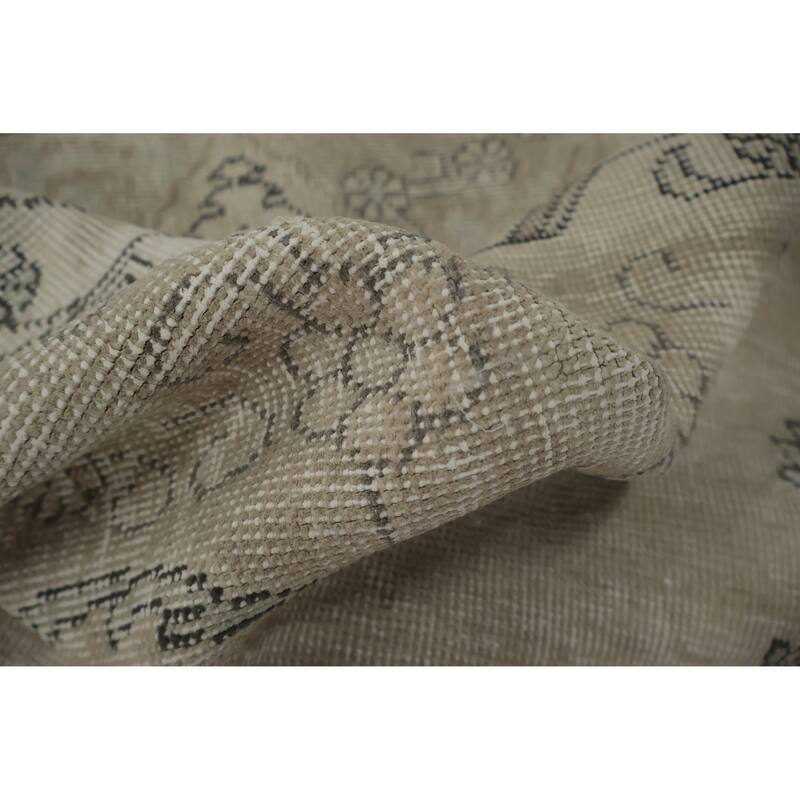 Hand Knotted Oriental 100% Wool Carpet Traditional Medallion Beige & Ivories Tabriz Area Rug - 10' 0'' X 6' 11''