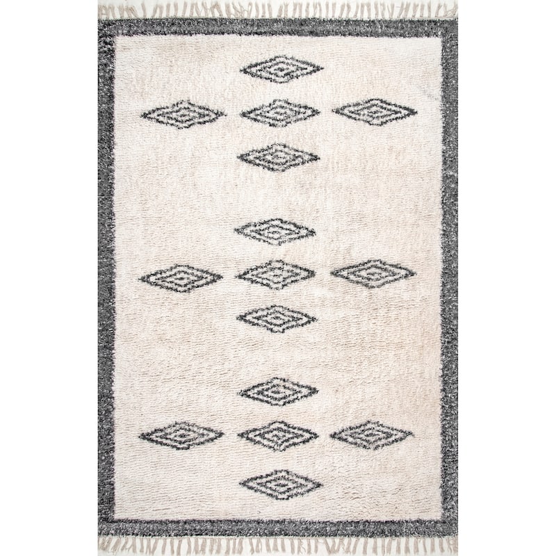 Nuloom Boho Natural Plush Fuzzy Tribal Shag Rug