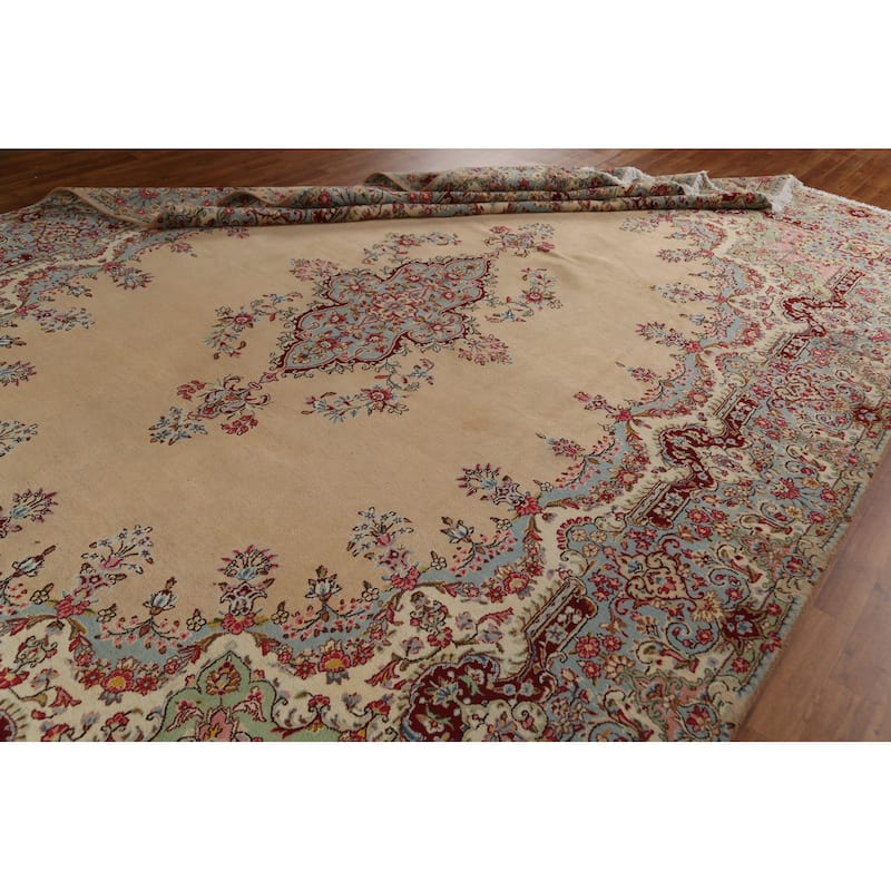 Hand-made Vintage Traditional Kerman Persian Wool Area Rug - 9'6" x 13'6"