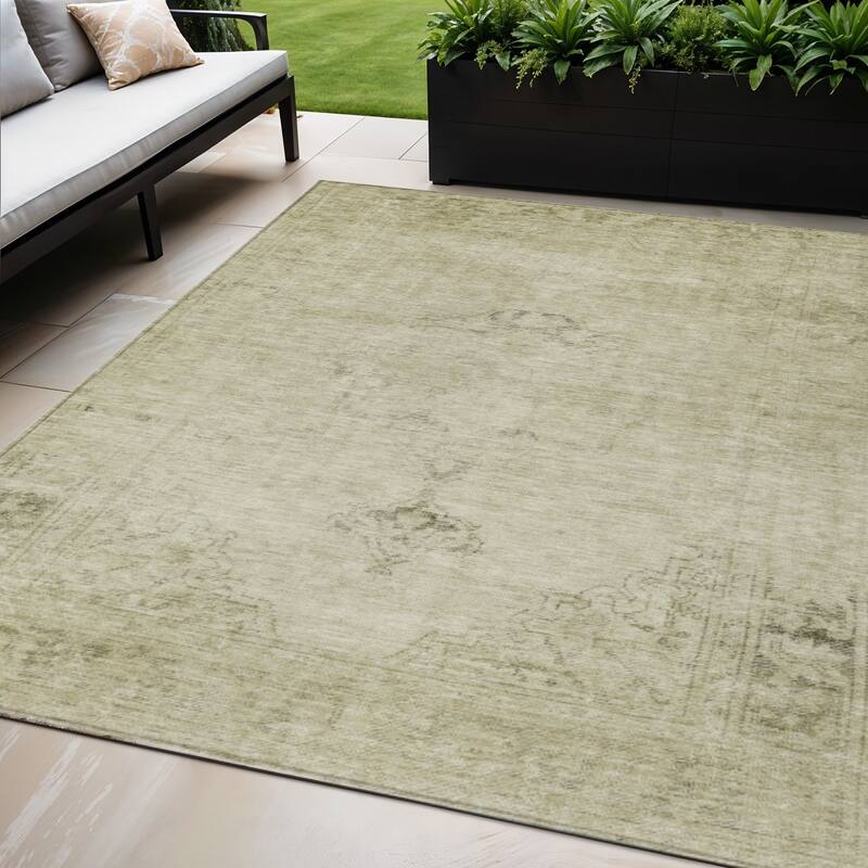 HomeRoots Oriental Traditional Rectangle Outdoor Rug - 5' X 8'