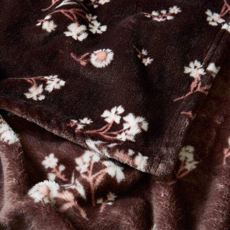 Lucky Brand Daisy Plush Throw Blanket