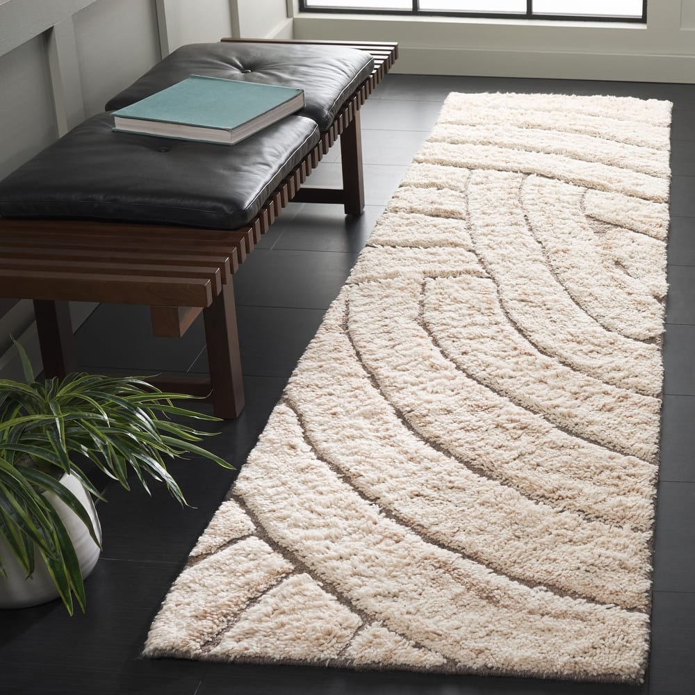 SAFAVIEH Hand-Woven Casablanca Mia Shag Wool Rug