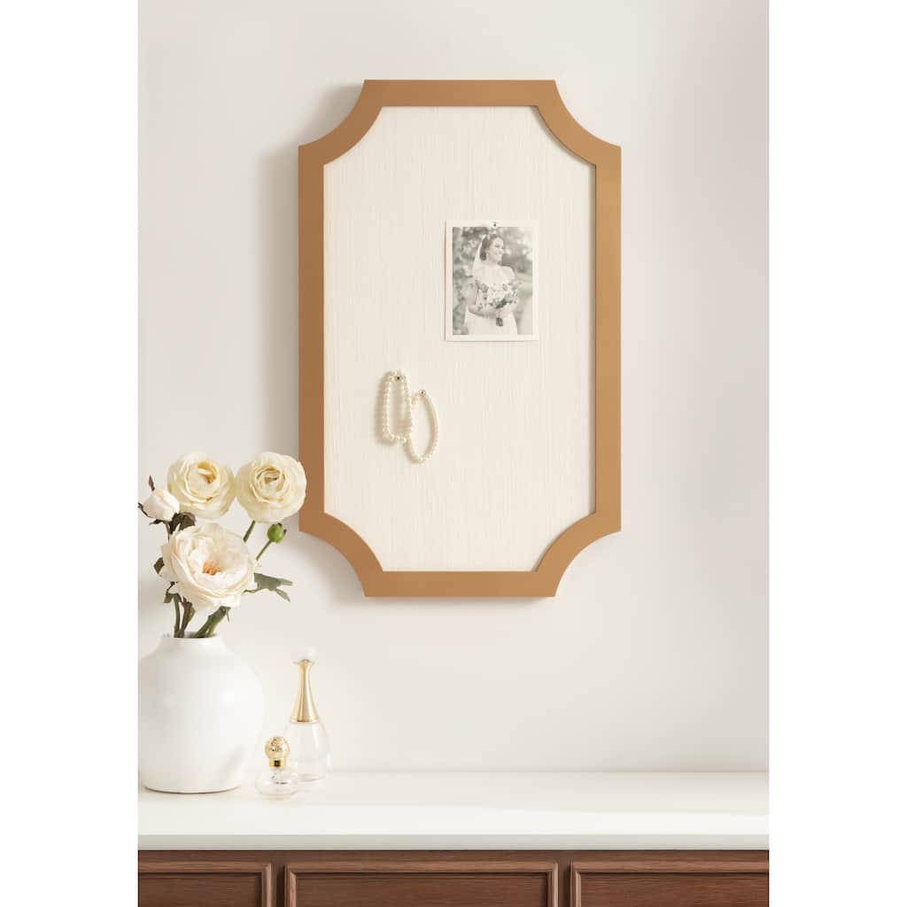 Kate and Laurel Holbrook Scalloped Rectangle Framed Pinboard