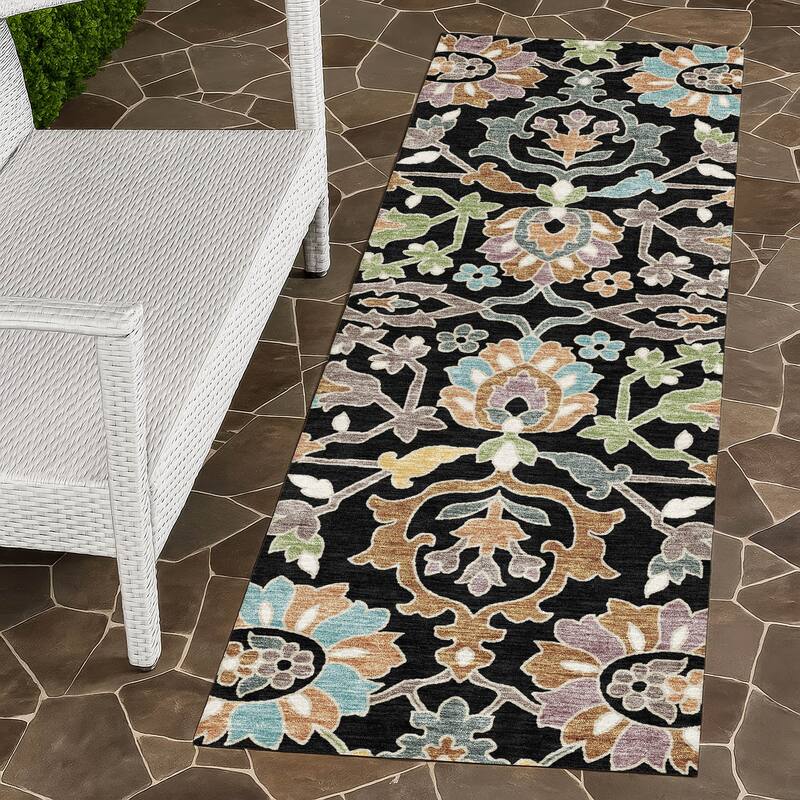 Machine Washable Indoor/ Outdoor Traditional Blanca Chantille Rug - Black - 2'3" x 7'6"