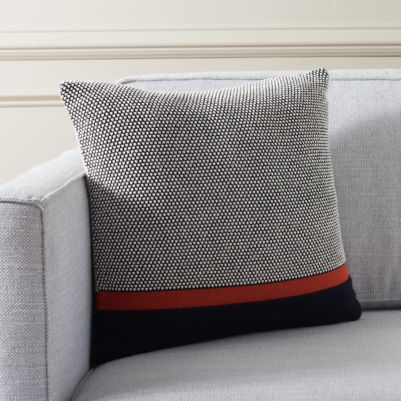 SAFAVIEH Home Pia 18-inch Black/Red Decorative Pillow