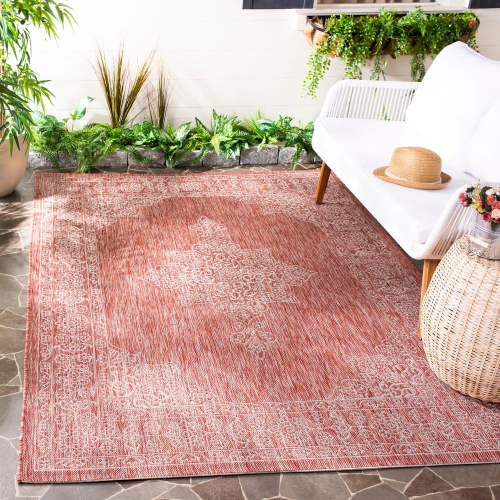 SAFAVIEH Courtyard Zikrija Indoor/ Outdoor Waterproof Patio Backyard Rug