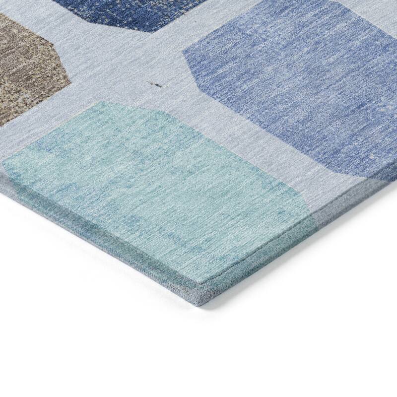 HomeRoots Geometric Transitional Rectangle Outdoor Rug