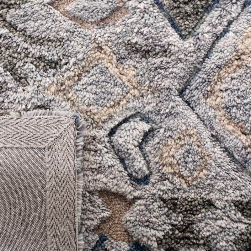 SAFAVIEH Handmade Casablanca Shag Grainne Tribal Wool Rug
