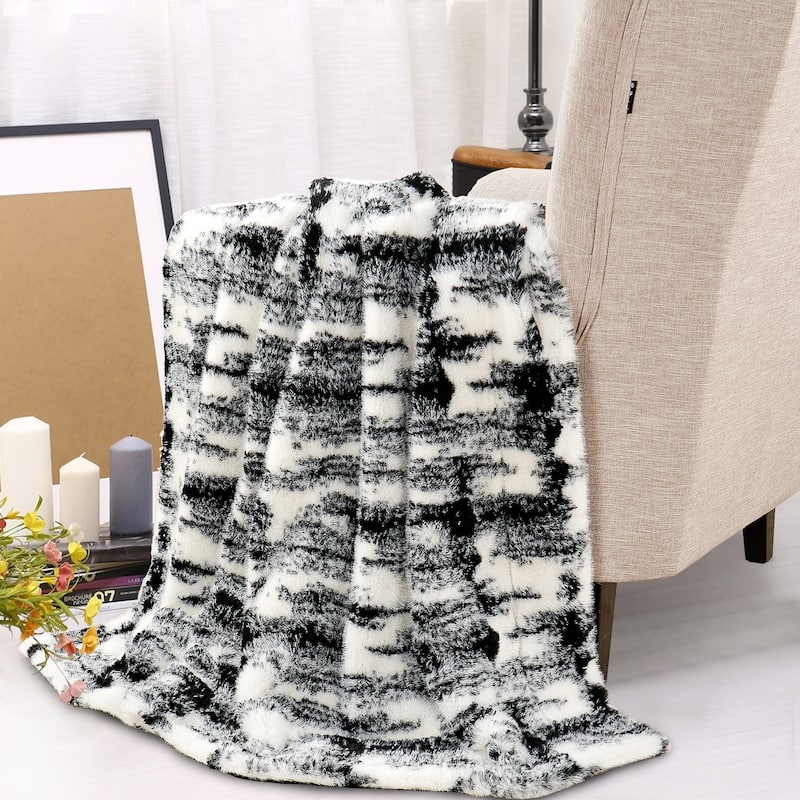 Home Soft Things Two Tone Artistic FauxFur Throw Black White Blanket