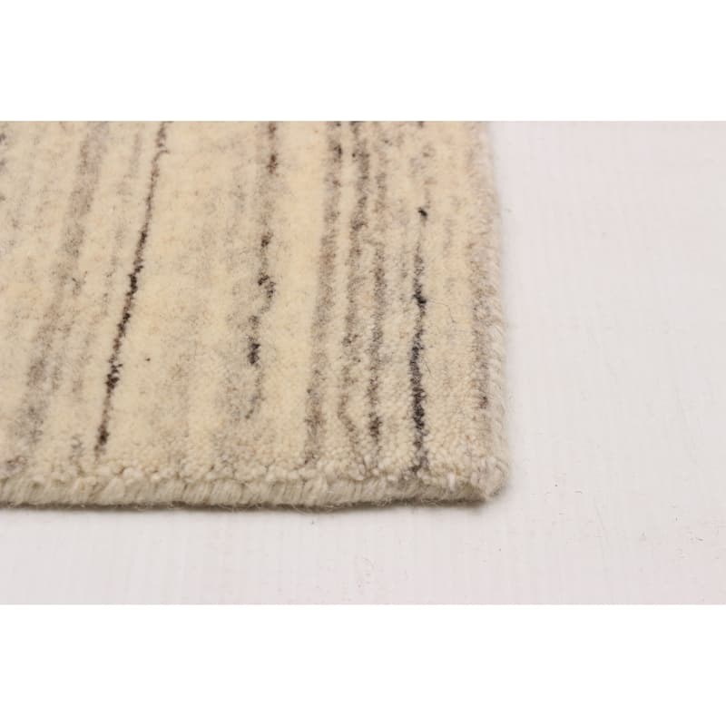 Kashkuli Gabbeh Cream Rug 6'6" x 9'8" - 6'6 x 9'8