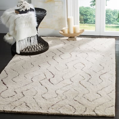 SAFAVIEH Handmade Casablanca Shag Vjosa Tribal Wool Rug