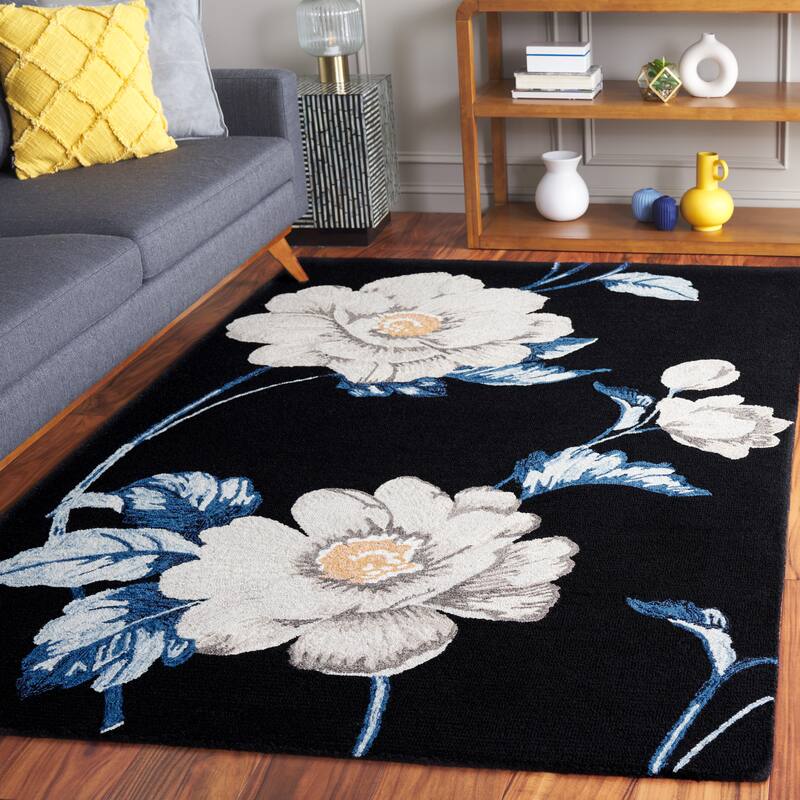 SAFAVIEH Handmade Jardin Garnette Country Wool Rug - 5' x 8' - Black/Ivory