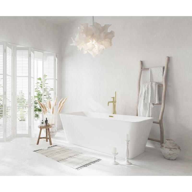 Thaddeus Bathtub in Glossy White