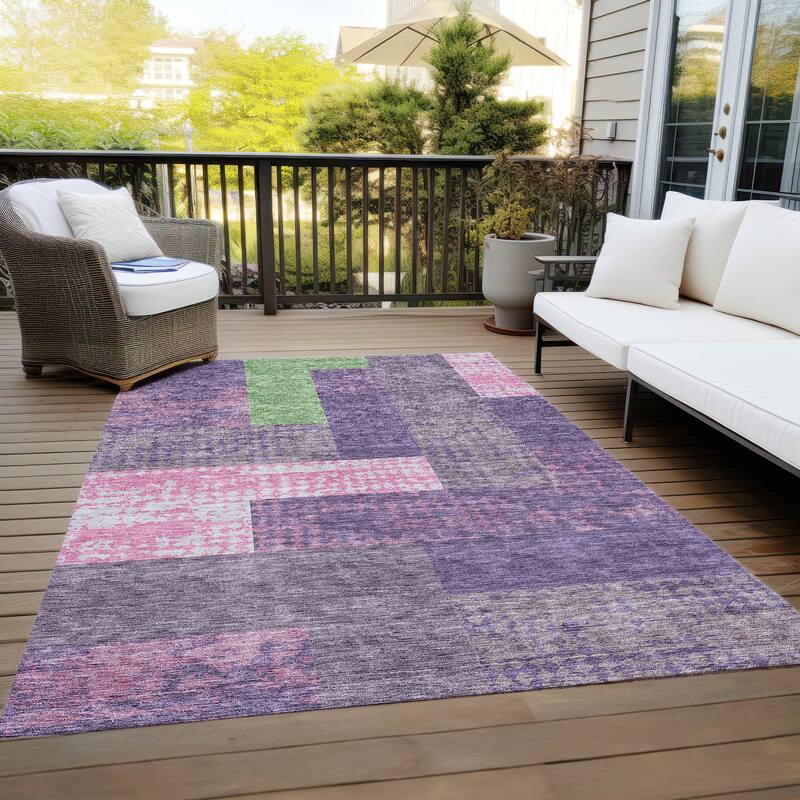 Machine Washable Indoor/ Outdoor Modern Blocks Chantille Rug