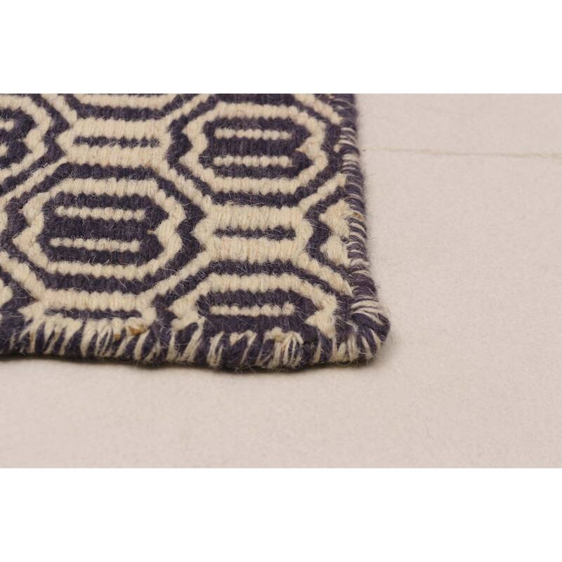 Nevada Cream, Purple Kilim 5'0" x 7'8" - 5'0 x 7'8