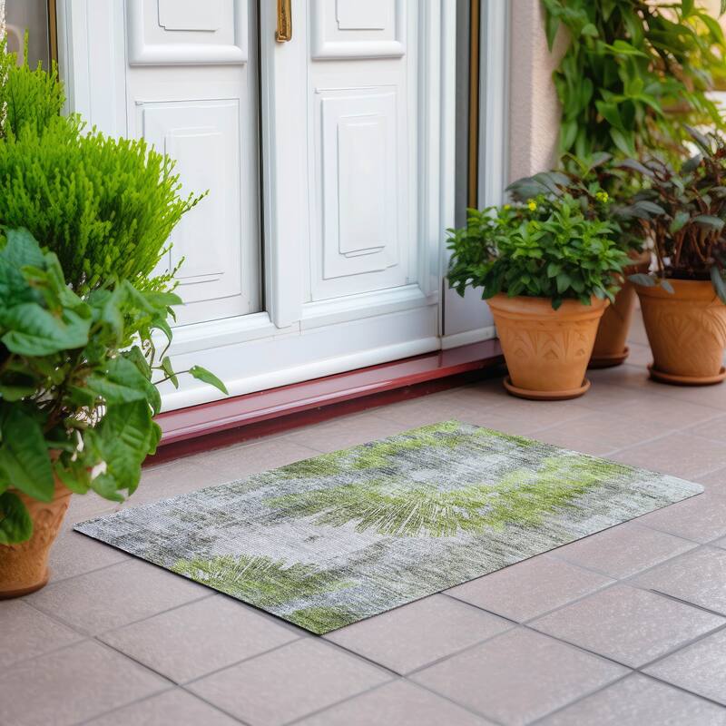 Machine Washable Indoor/ Outdoor Chantille Contemporary Starburst Rug - Aloe - 1'8" x 2'6"