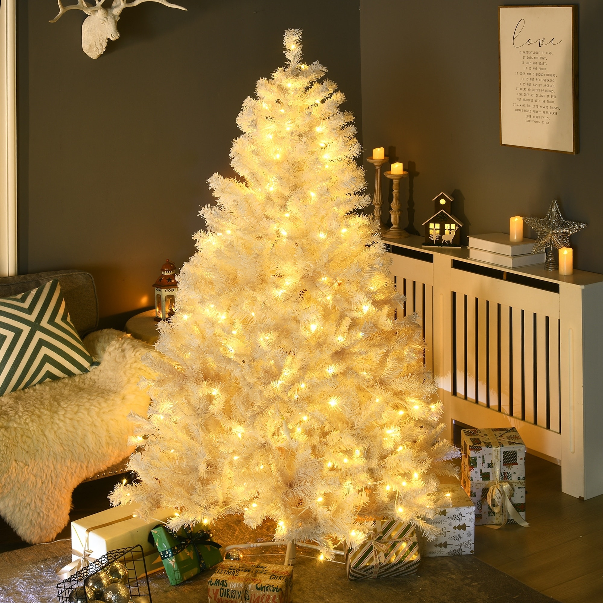 HOMCOM 6ft Tall Prelit Artificial Christmas Tree Holiday Décor with 638 Branches, 220 Warm White LED Lights, Auto Open