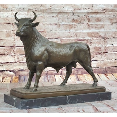 Majestic Bronze Bull By L. Bonheur – Timeless Animal Sculpture For Collectors