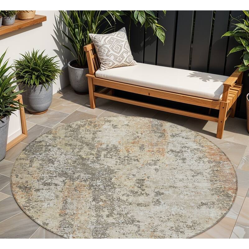 HomeRoots Abstract Transitional Rectangle Outdoor Rug - 8' Round