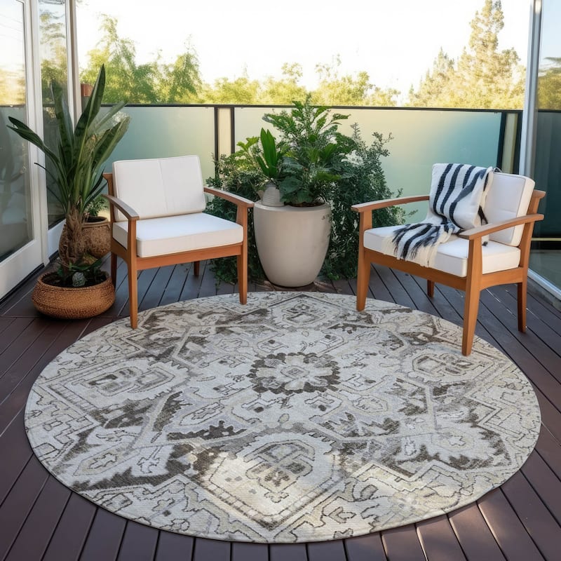 Lavo Oriental Weather Resistant Heritage-Inspired Outdoor Rug
