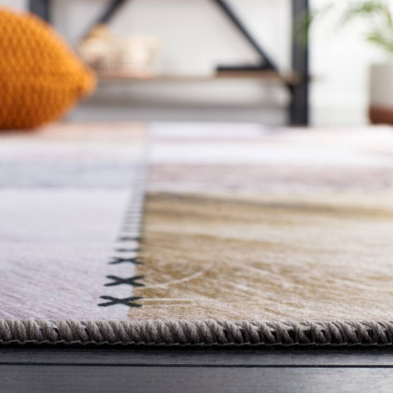SAFAVIEH Faux Hide Machine Washable Slip Resistant Savina Rustic