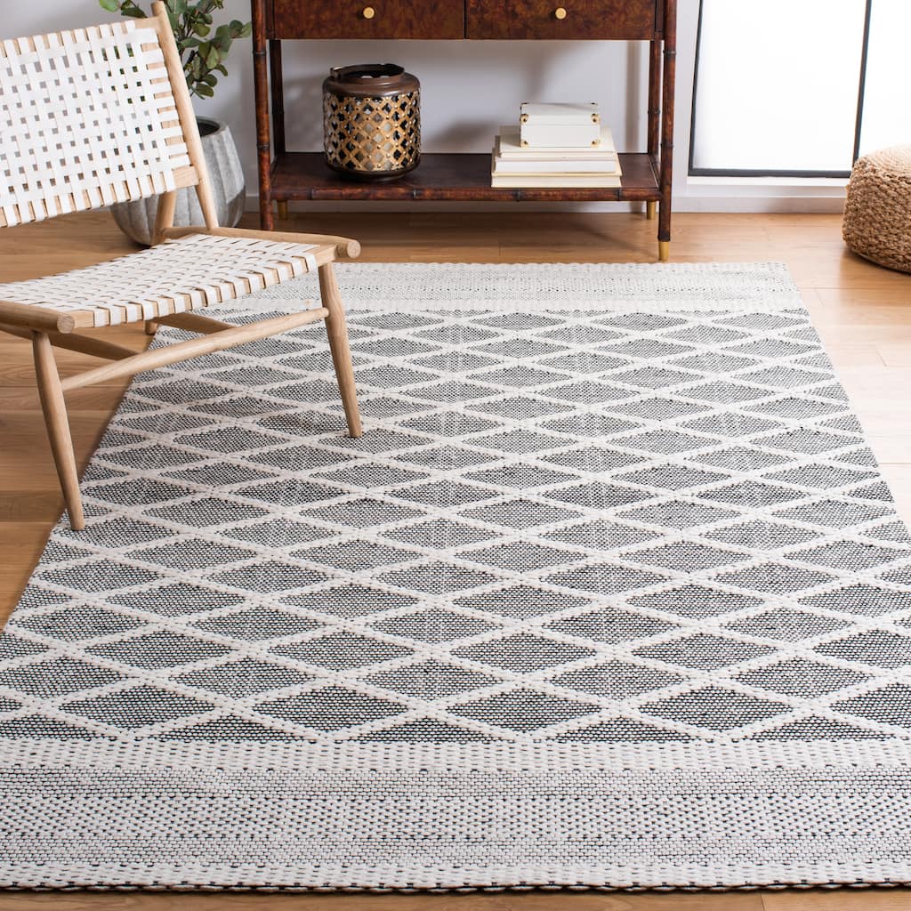 SAFAVIEH Handmade Marbella Eutrope Geometric Wool Rug