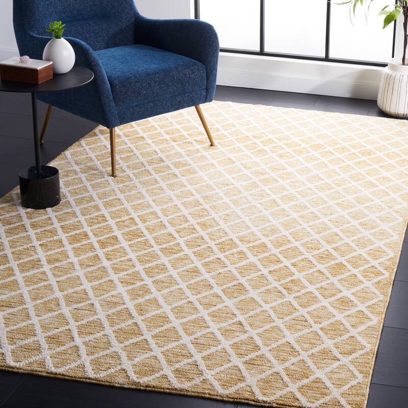 SAFAVIEH Easy Care Machine Washable Friedrike Geometric Rug - 5' x 8' - Gold/Ivory - Runner/Rectangle