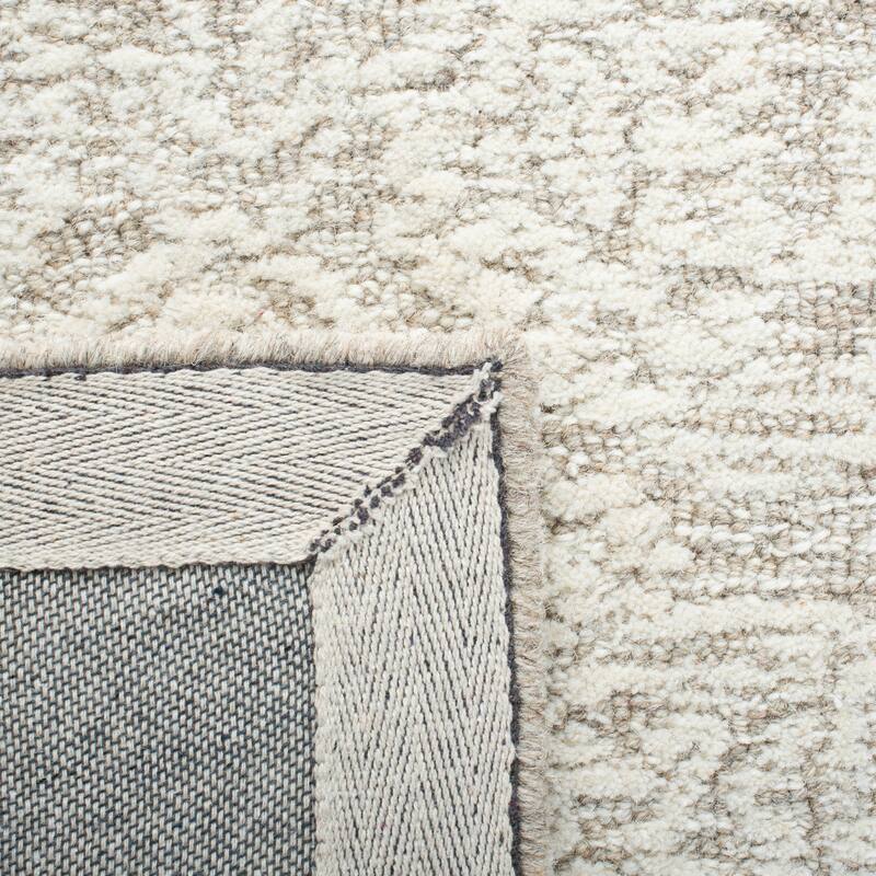 SAFAVIEH Handmade Metro Lorenzina French Country Wool Rug