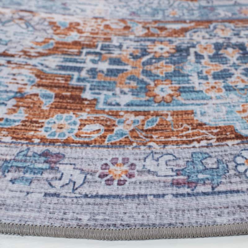 SAFAVIEH Tucson Machine Washable Slip Resistant India Traditional Rug