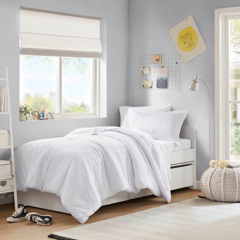Chelsea Square Logan Woven Striped Comforter Set - Twin/Twin XL - White