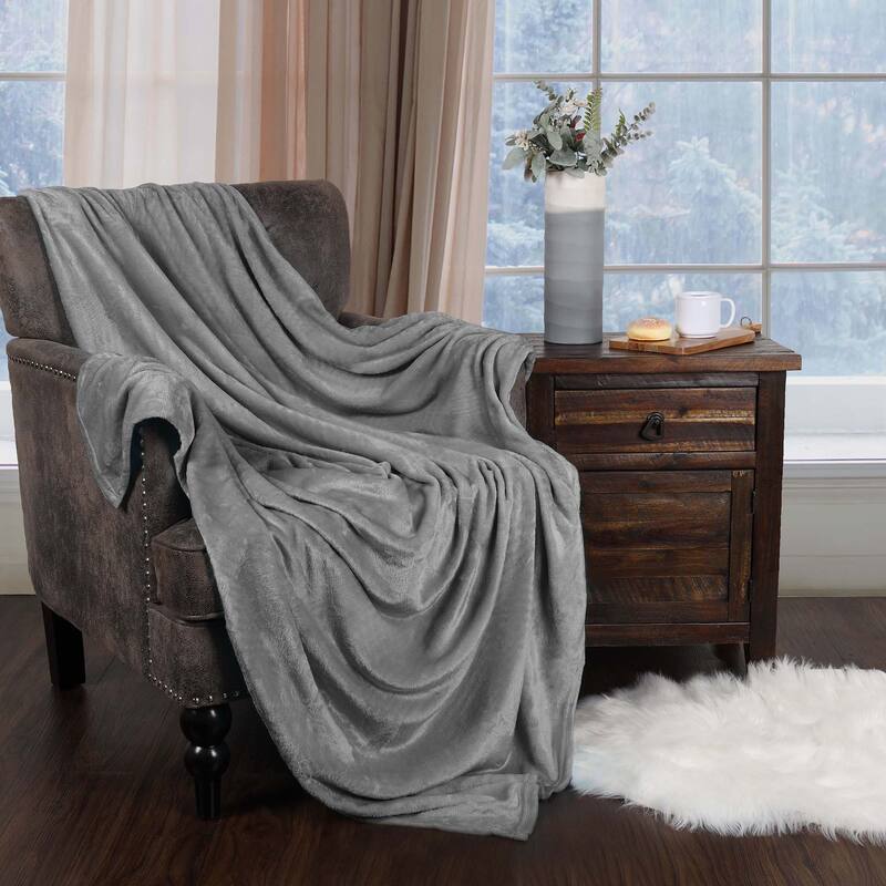 Superior Fleece Plush Medium Weight Soft Fluffy Decorative Blanket - Solid- Throw - Grey