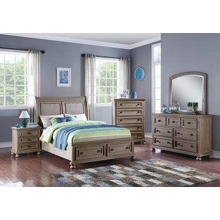 New Classic Furniture Capender Pewter 4-piece Bedroom Set with Chest ...