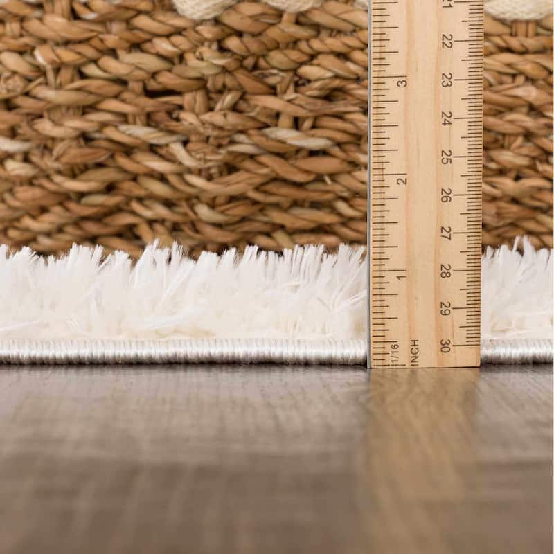 Hauteloom Hija Living Room, Bedroom Area Rug - Plush Pile - Beige, White - 2' x 3'