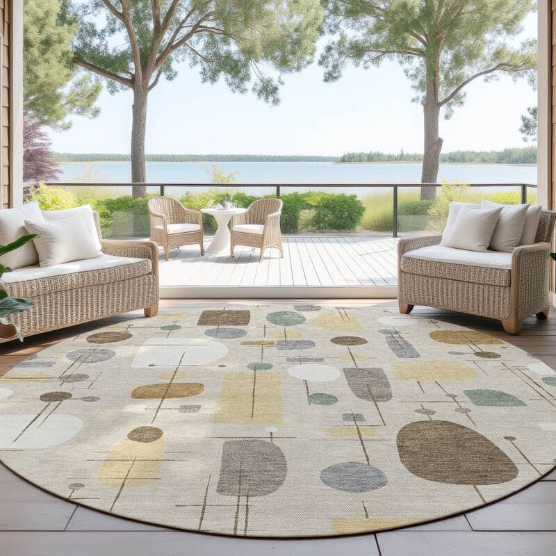 Machine Washable Indoor/ Outdoor Contemporary Fun Chantille Rug - Beige - 8' x 8'