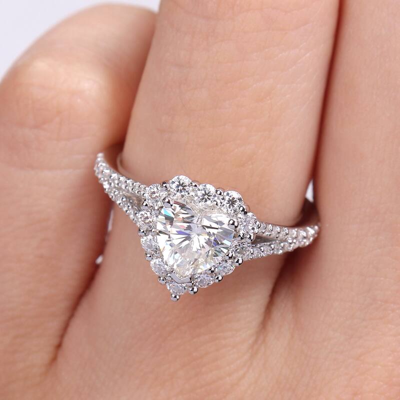Miadora 1 1/2ct DEW Heart-cut Moissanite Halo Split Shank Engagement Ring in Sterling Silver