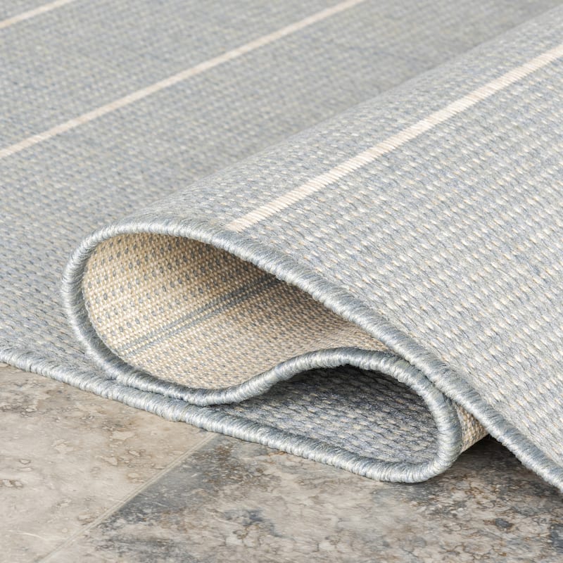 Nuloom Sharyl Modern Striped Indoor/Outdoor Area Rug