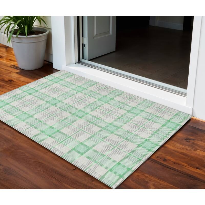 HomeRoots Plaid Transitional Rectangle Outdoor Rug - 3' x 5'