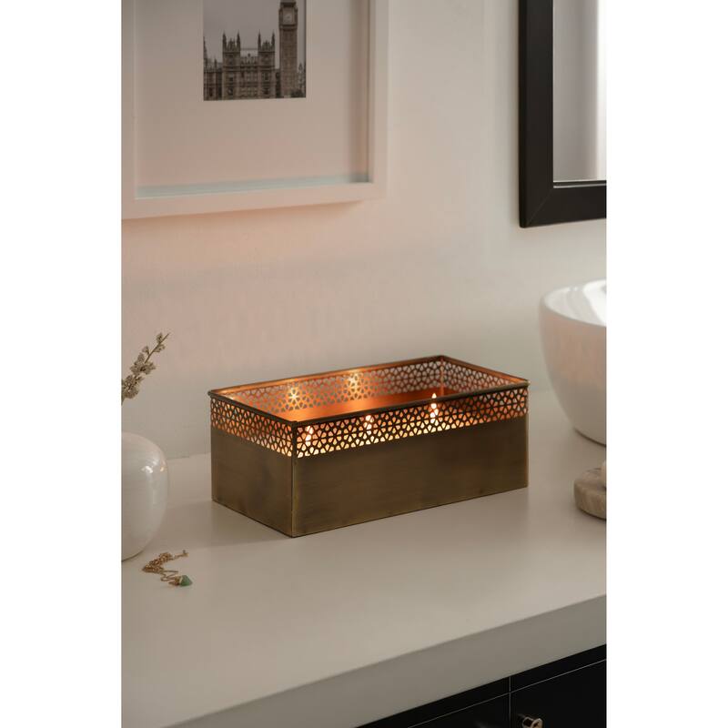 Kate and Laurel Pearce Rectangle Metal Wax Candle