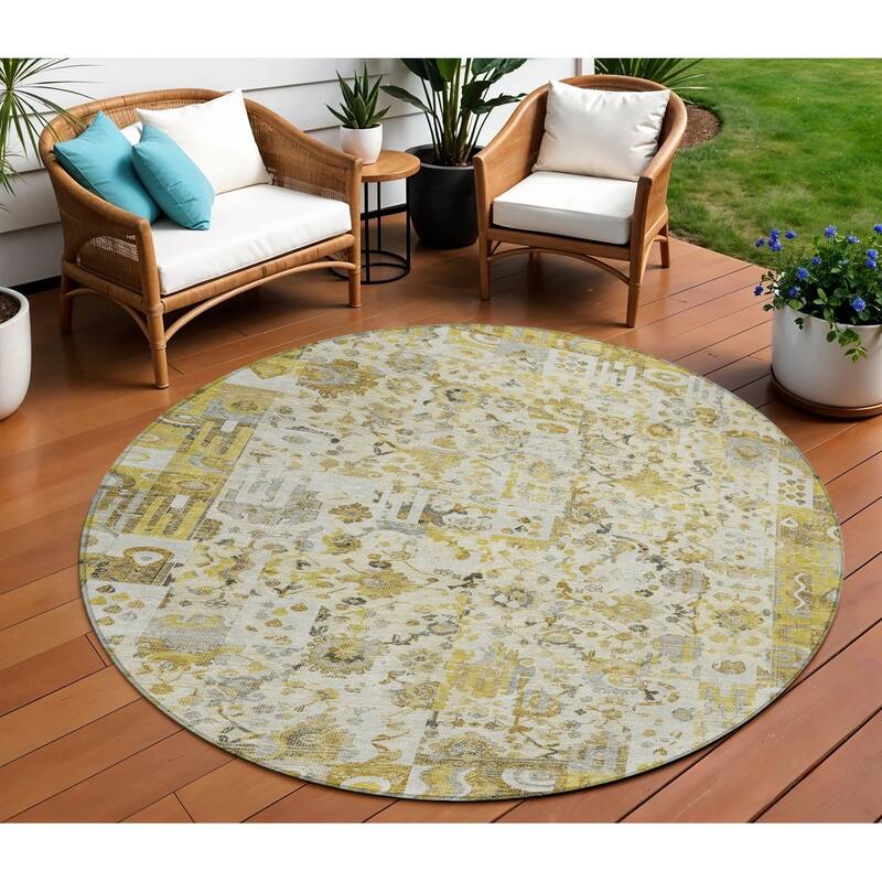 HomeRoots Patchwork Traditional Rectangle Outdoor Rug - 8' Round