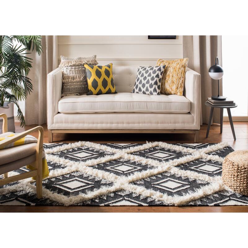 SAFAVIEH Hand-knotted Kenya Bilge Southwestern Tribal Wool Rug